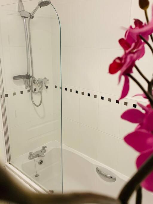Waterside Townhouse With Balcony And Marina View Apartment Skellingthorpe Exterior photo